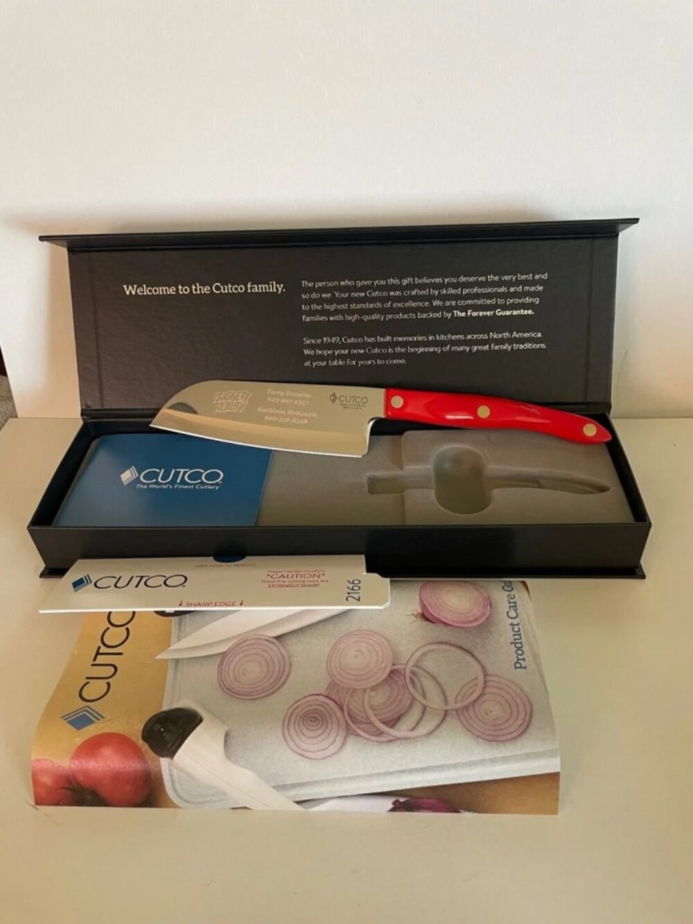 Cutco 5 inch Petite Santoku Knife Black Presentation Box Brand NEW IN BOX